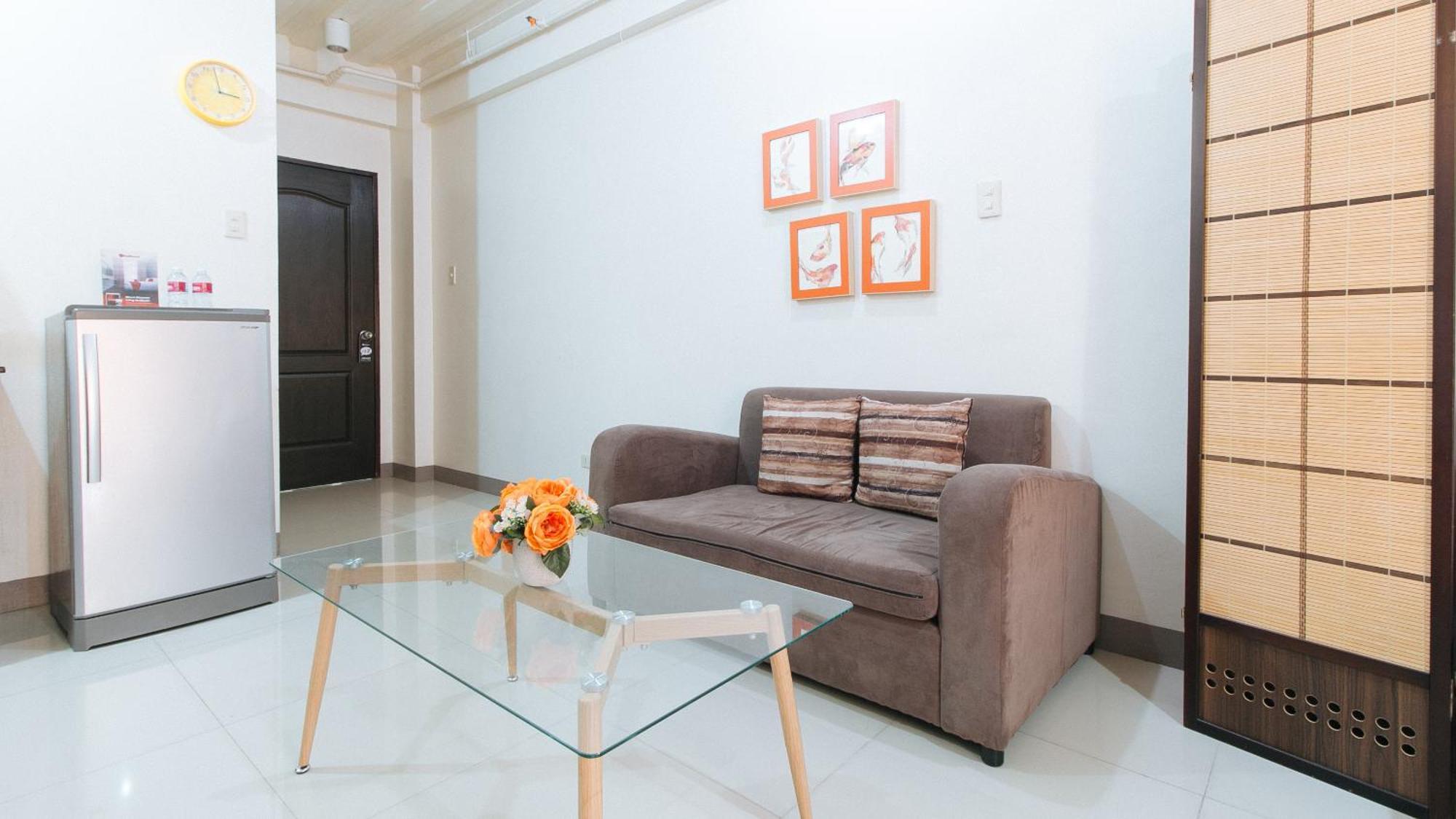 ホテル レッドドアーズ アット カッセル レジデンス パラニャーケ Paranaque City エクステリア 写真