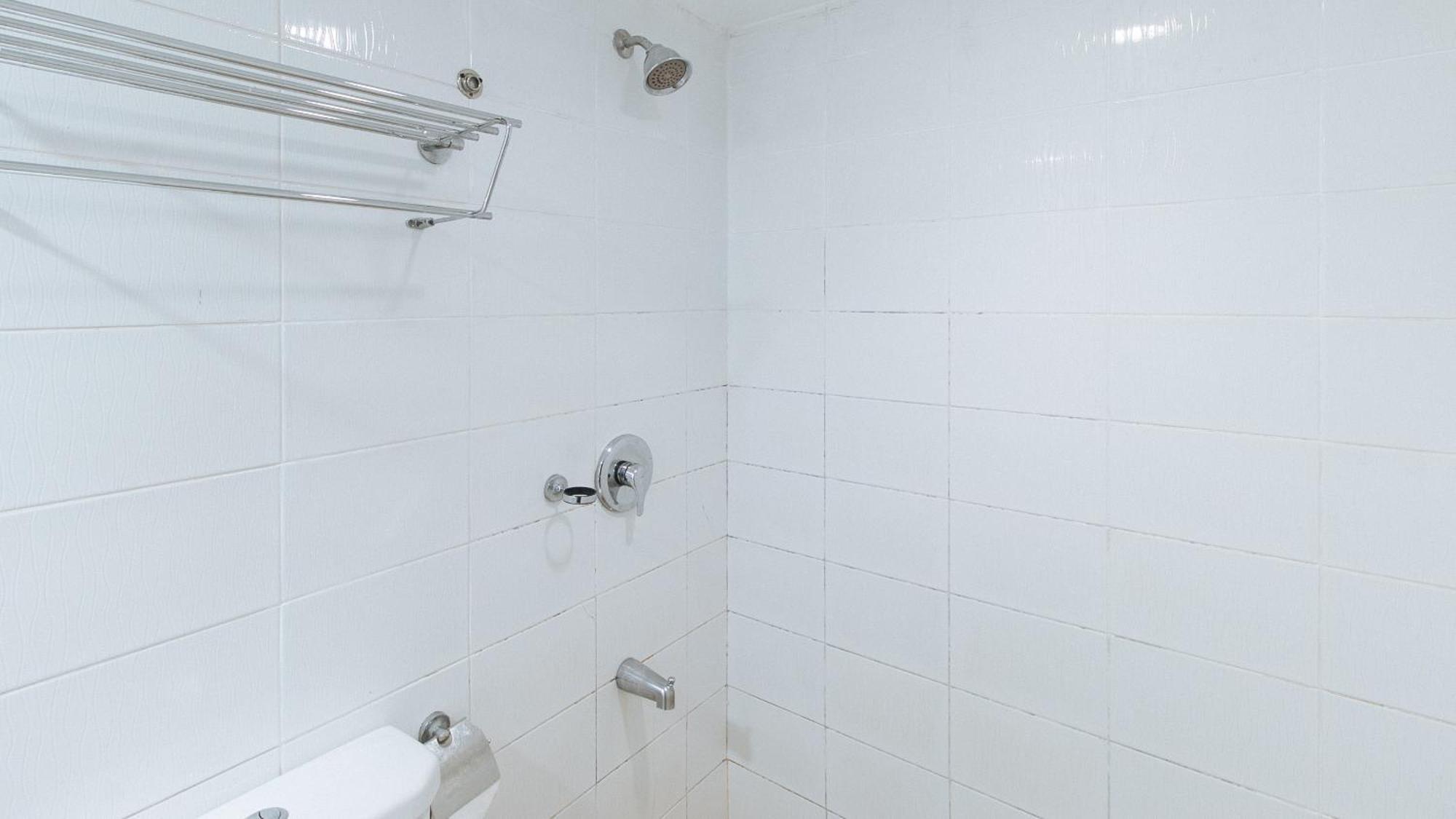 ホテル レッドドアーズ アット カッセル レジデンス パラニャーケ Paranaque City エクステリア 写真