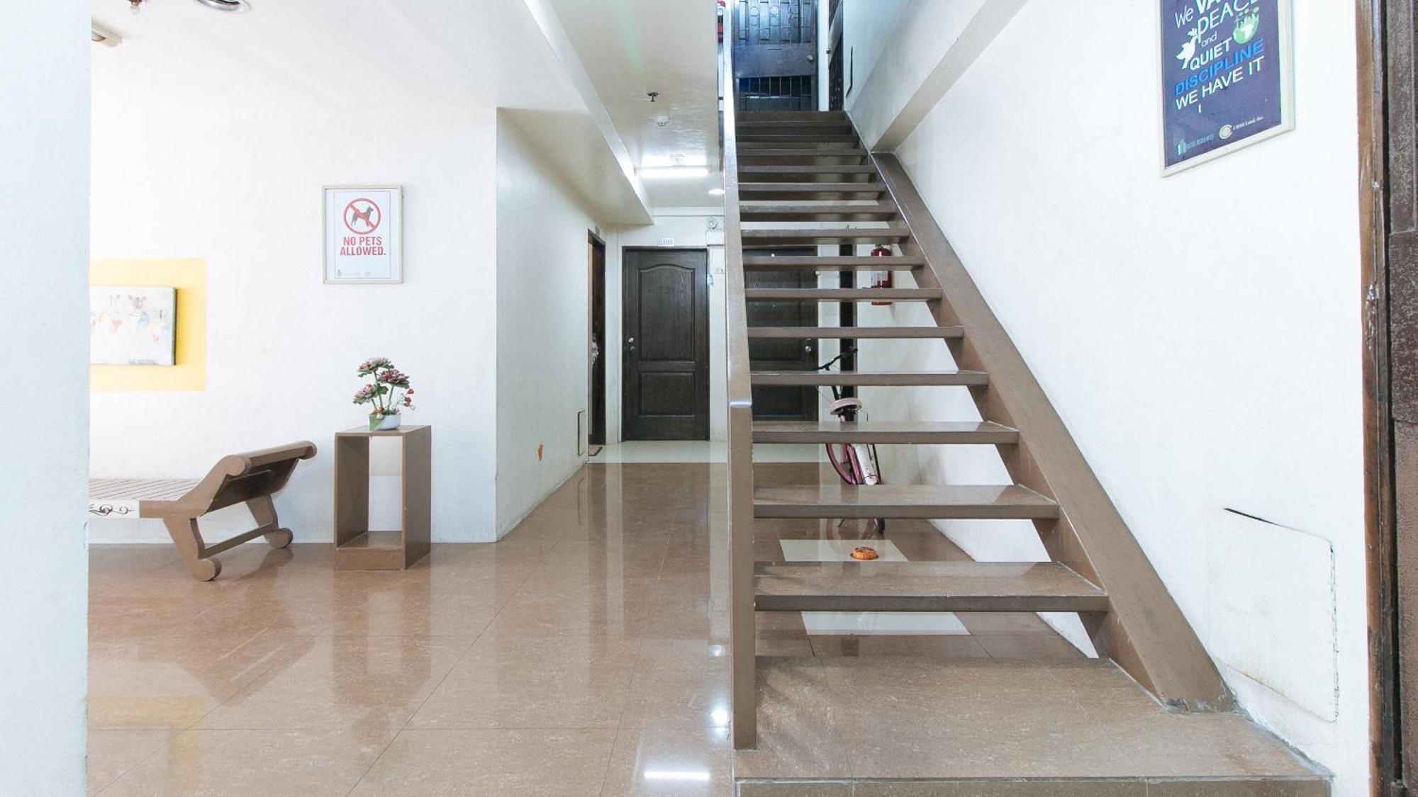 ホテル レッドドアーズ アット カッセル レジデンス パラニャーケ Paranaque City エクステリア 写真